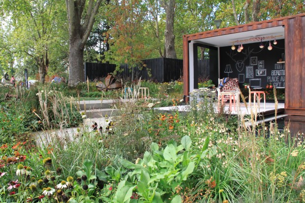 Ian Barker's 2014 MIFGS garden: 'Left-Overs'. Janna Schreier