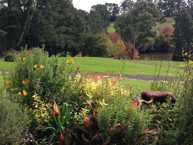 Textures and hot colours at Woodgreen. Janna Schreier