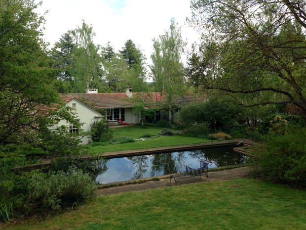 Kiloren is nestled into the landscape perfectly