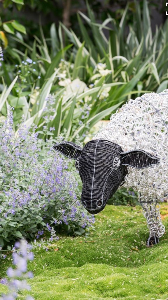 Lisa Ellis garden design