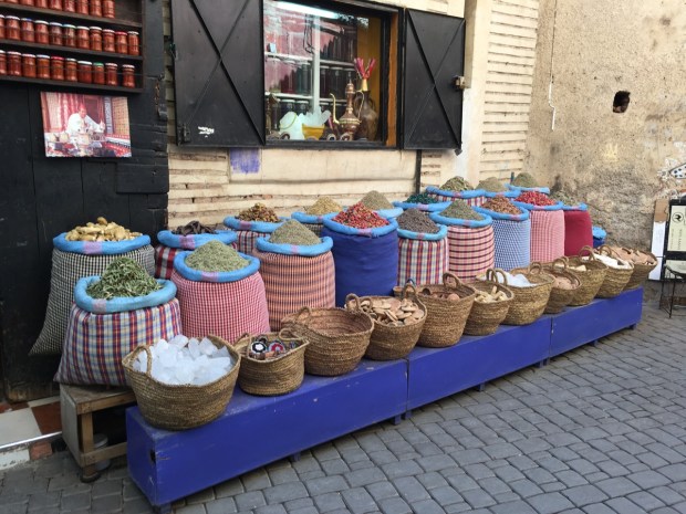 Contrast and uniformity, perfectly balanced