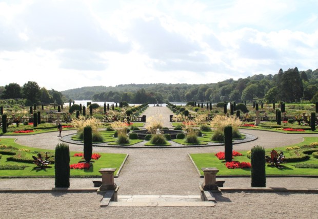 The Tom Stuart-Smith designed Italian Garden at Trentham