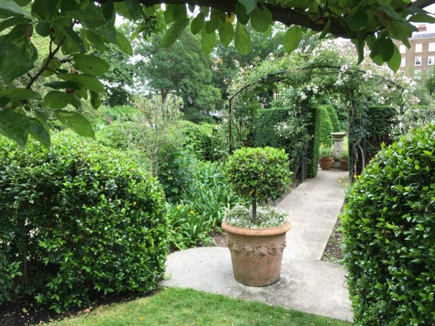 Hans Sloane Gardens at Cadogan Gardens South