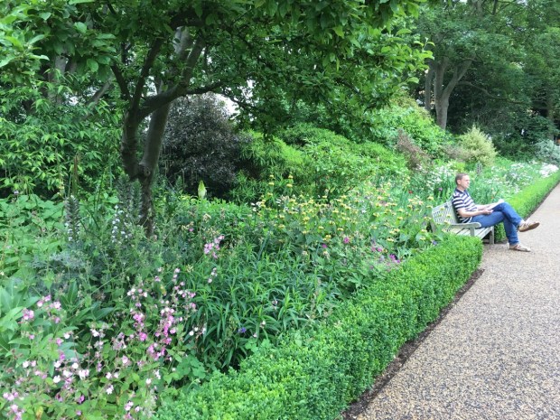Herbaceous border at Cadogan Gardens South